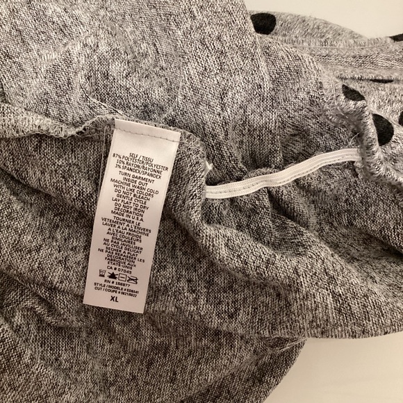 Edista Los Angeles gray with black polka dotted long sleeve top Size X-LARGE - Picture 5 of 5